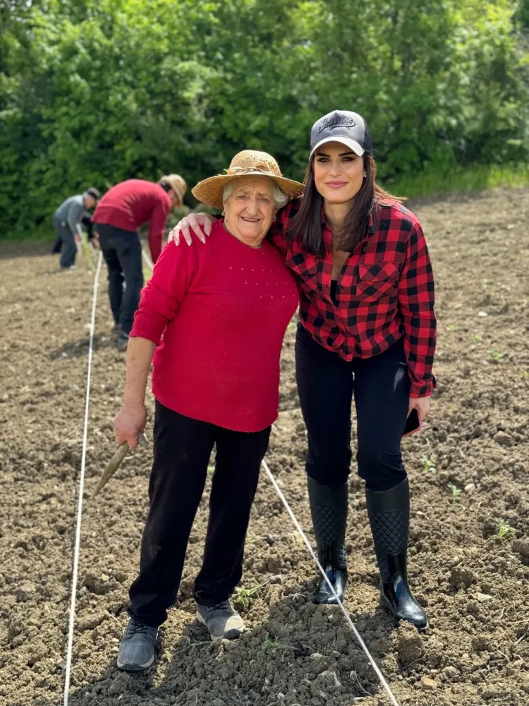 La Signora Anna e Tonia Credendino - Il Giardino Segreto