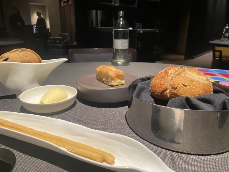 Magroabin - servizio del pane