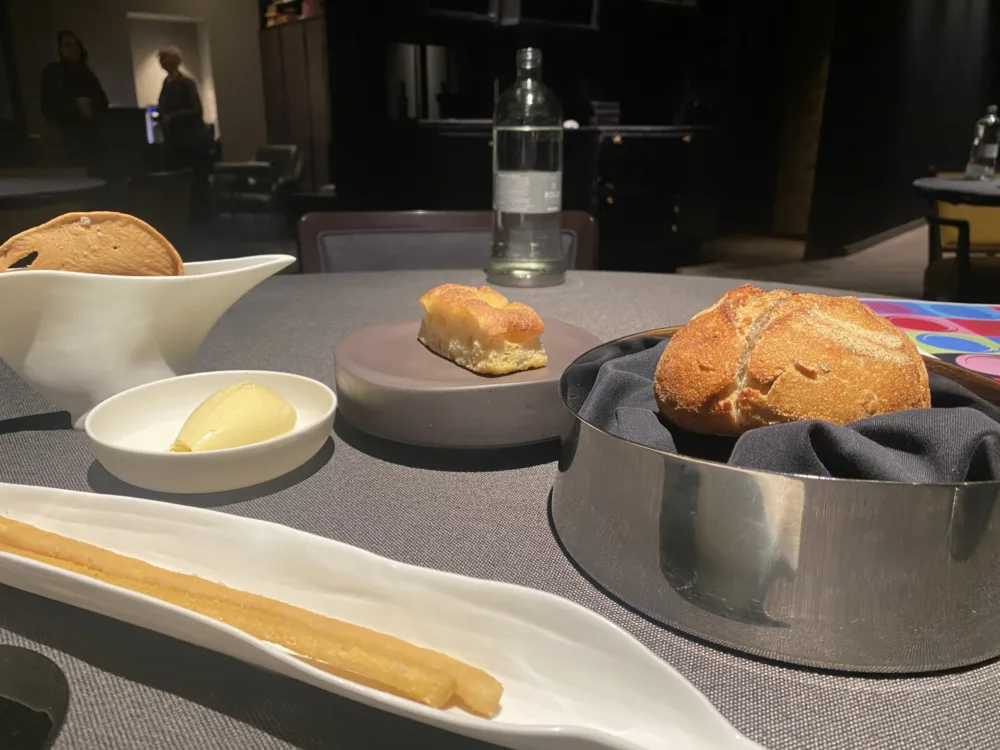 Magroabin - servizio del pane