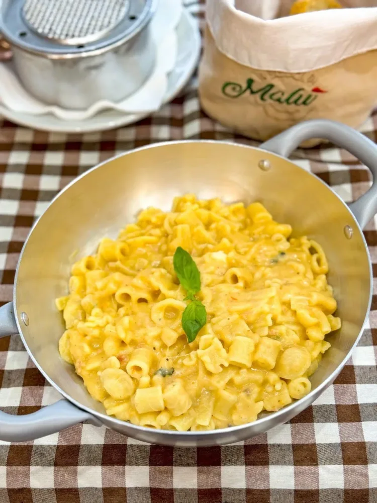 Pasta, patate e provola - Il Bistrot di Malù