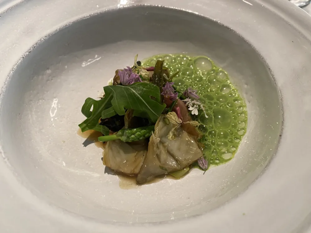 Table - carciofo, ragout di telline, melissa