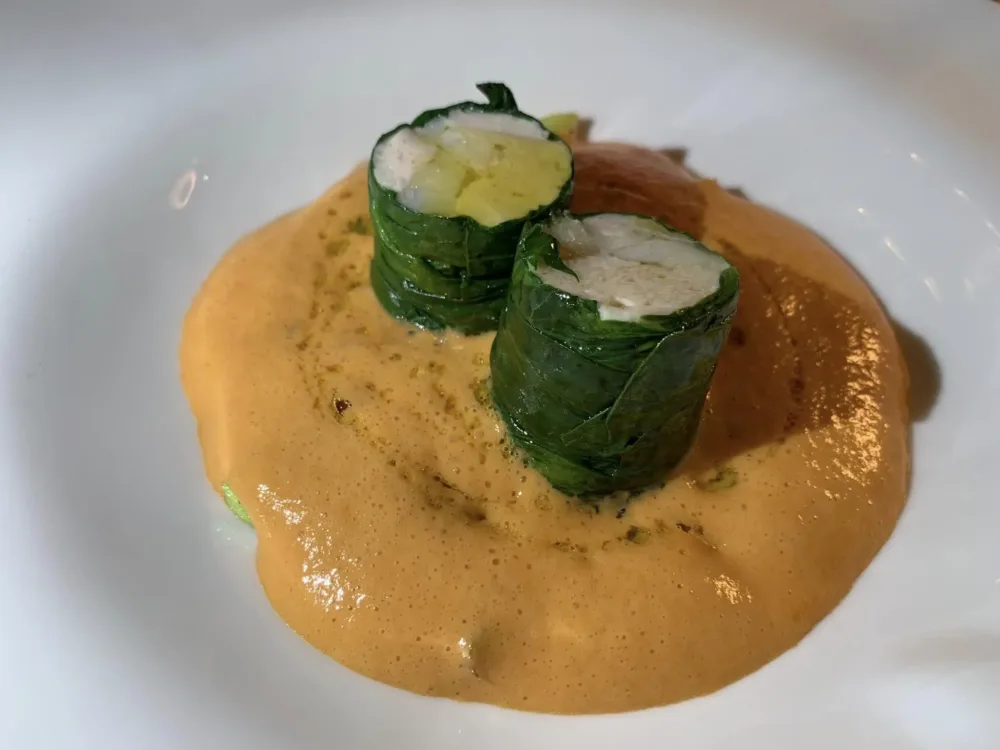 Zest Restaurant, Hotel La favorita, pescato del giorno con spinaci e salsa all'acqua pazza