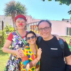 Antonio Troncone con gli operatori del settore e i clown di Patch Adams
