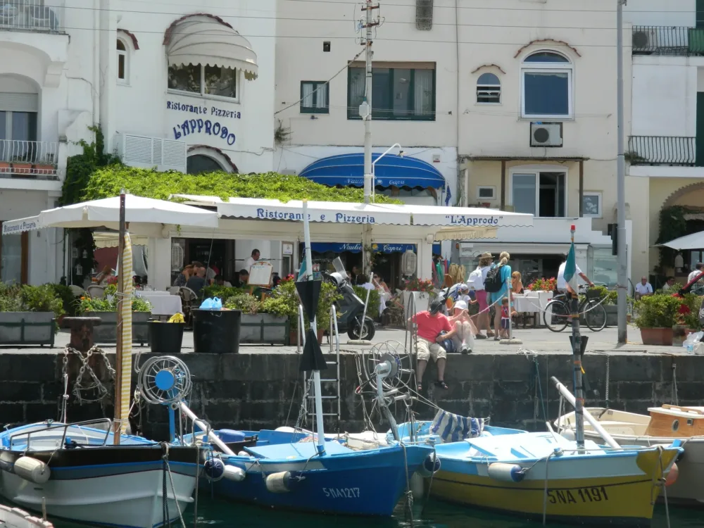 Il Ristorante Pizzeria L'Approdo a Marina Grande