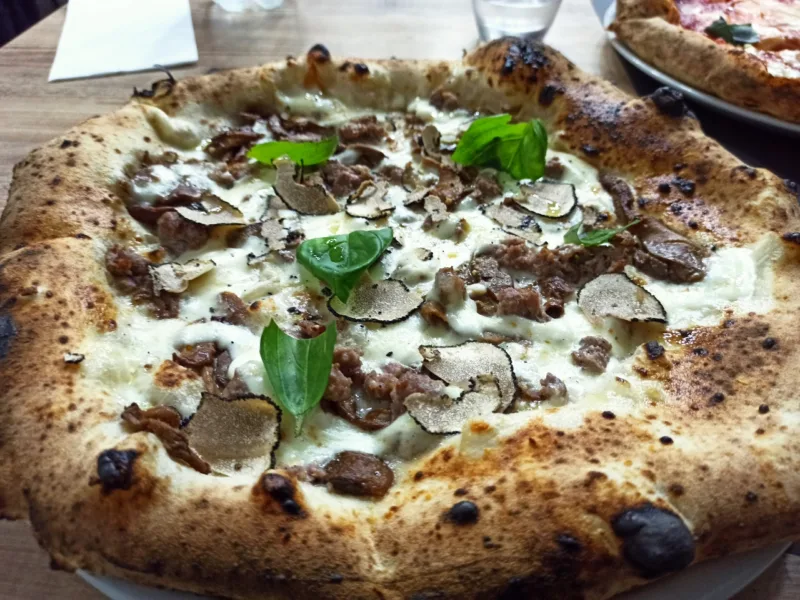 Pizzeria Quattro Spicchi - La Tartufona