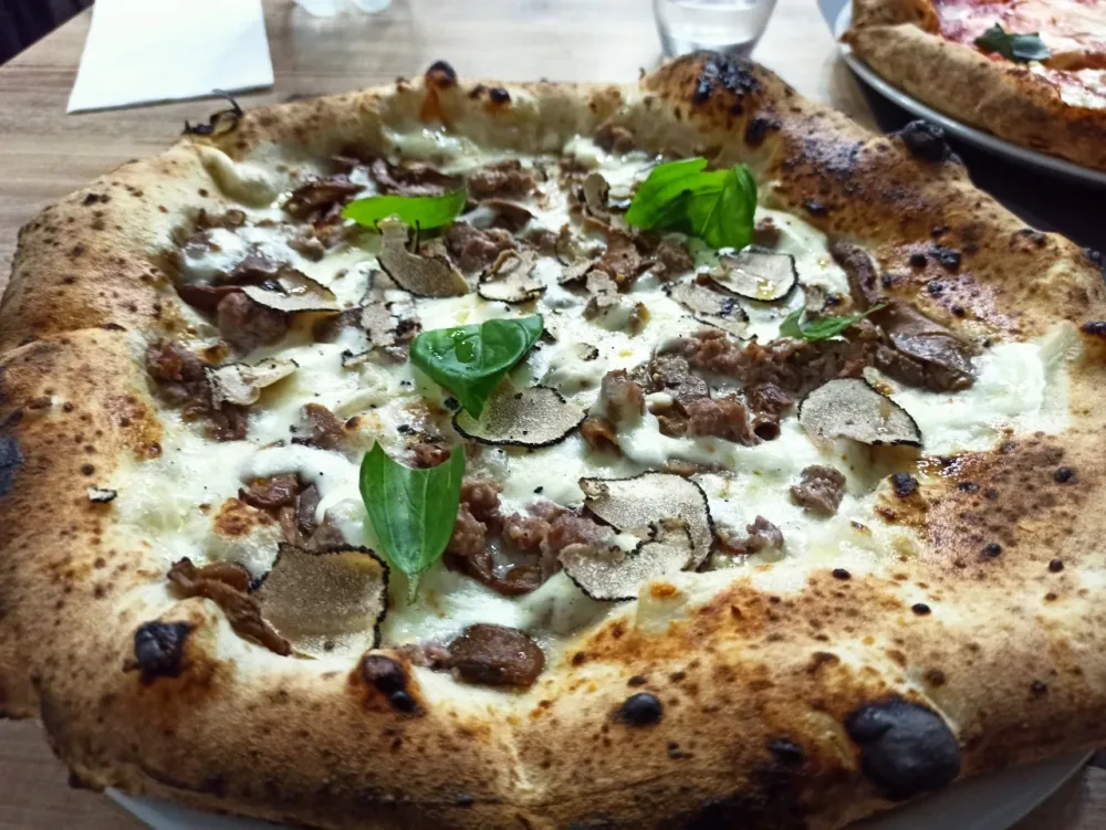 Pizzeria Quattro Spicchi - La Tartufona