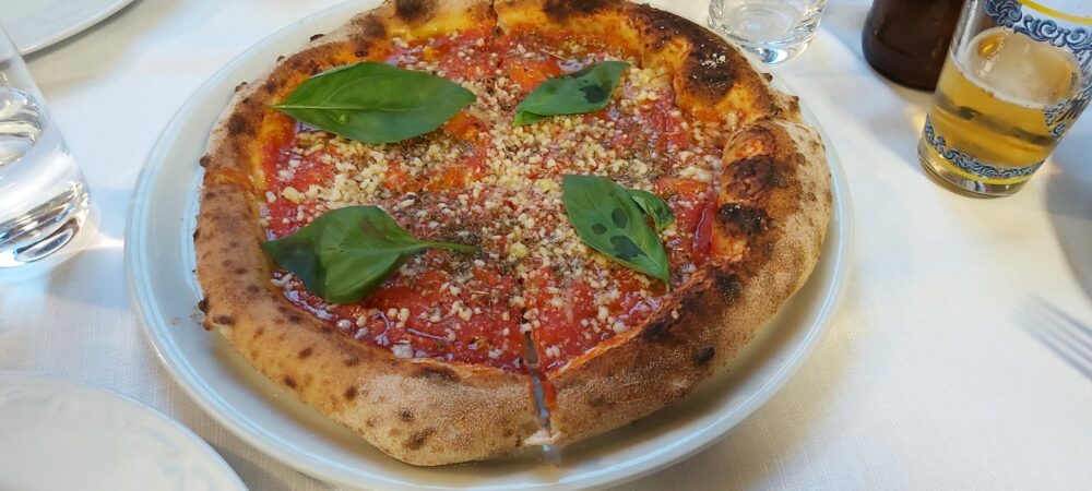 Irina Pizzeria a Savigno - la pizza cosacca