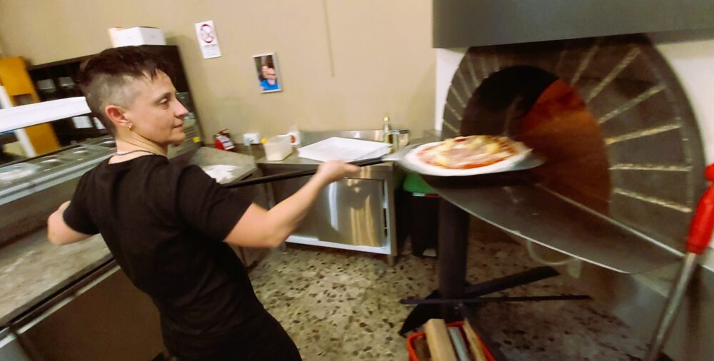 Irina Pizzeria a Savigno - Irina al forno