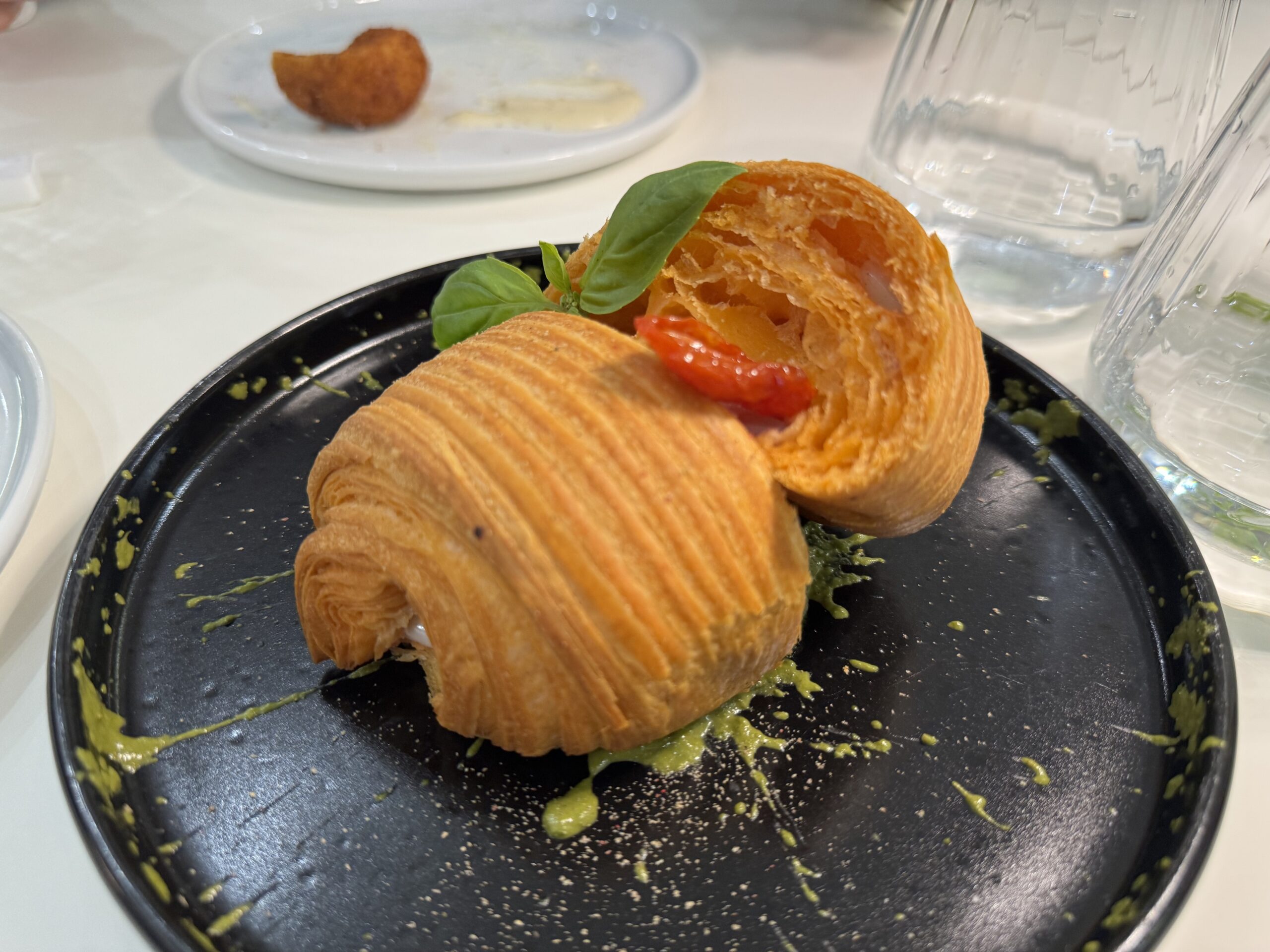 Il "Pain Au Chocolat" salato dei Lombardi