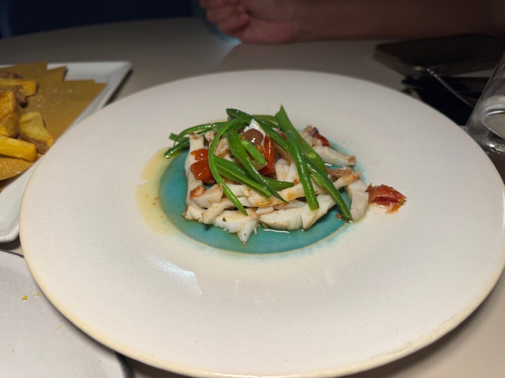 insalatina tiepida di seppia con ortaggi locali di suscettibile pioppi