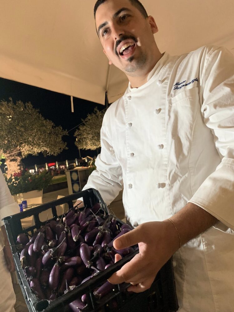 Il Borgo di Mare ad Acciaroli, Marco con le baby melanzane