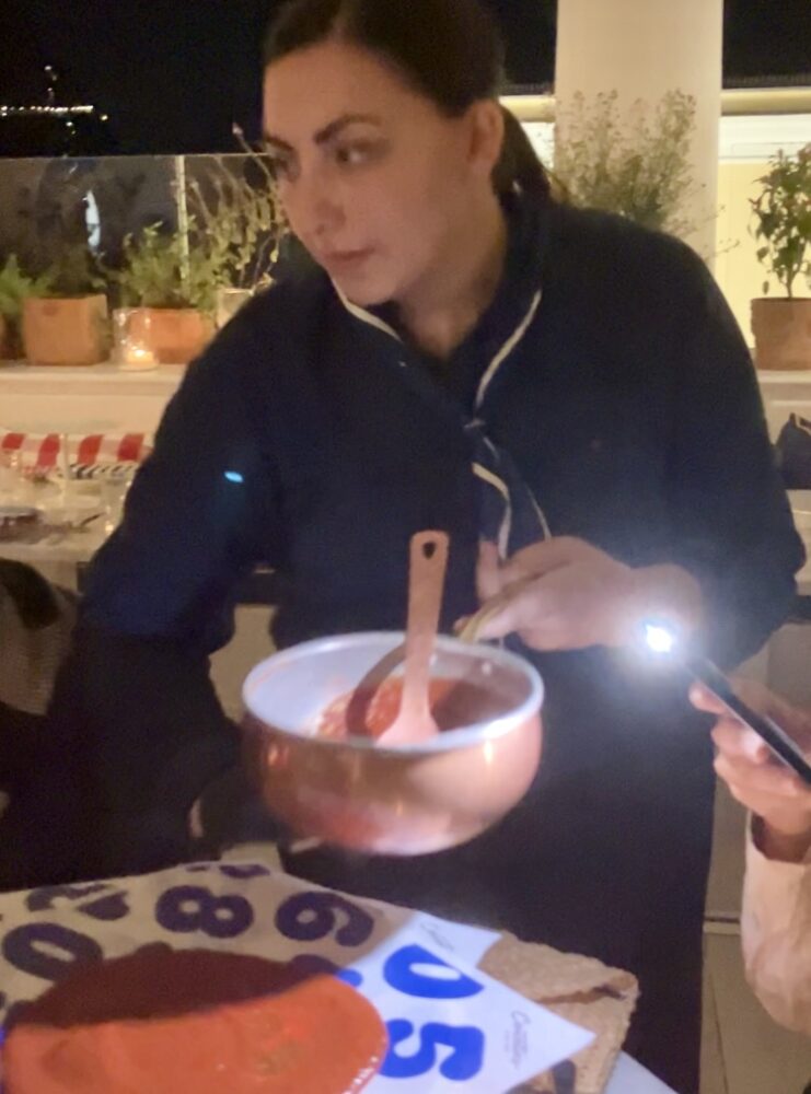 La preparazione del ragù per servire la Sott e Ngopp da Concettina a Capri