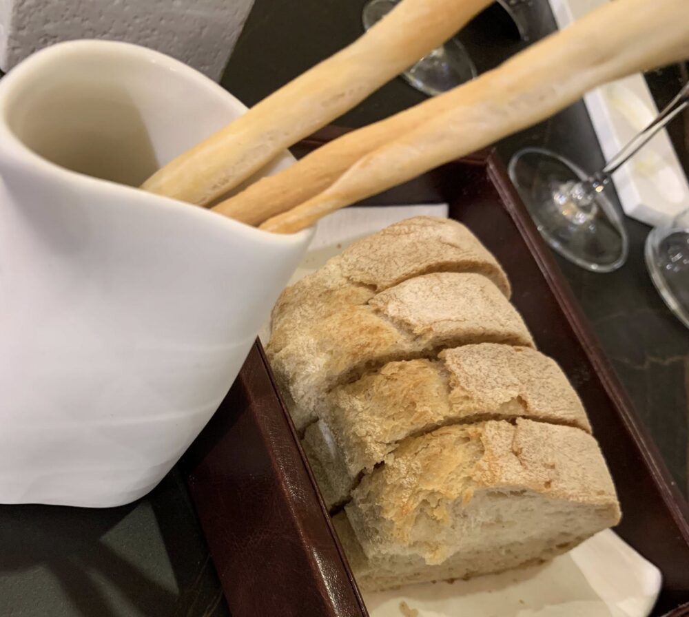 Alessandro FEO Ristorante, pane e grissini