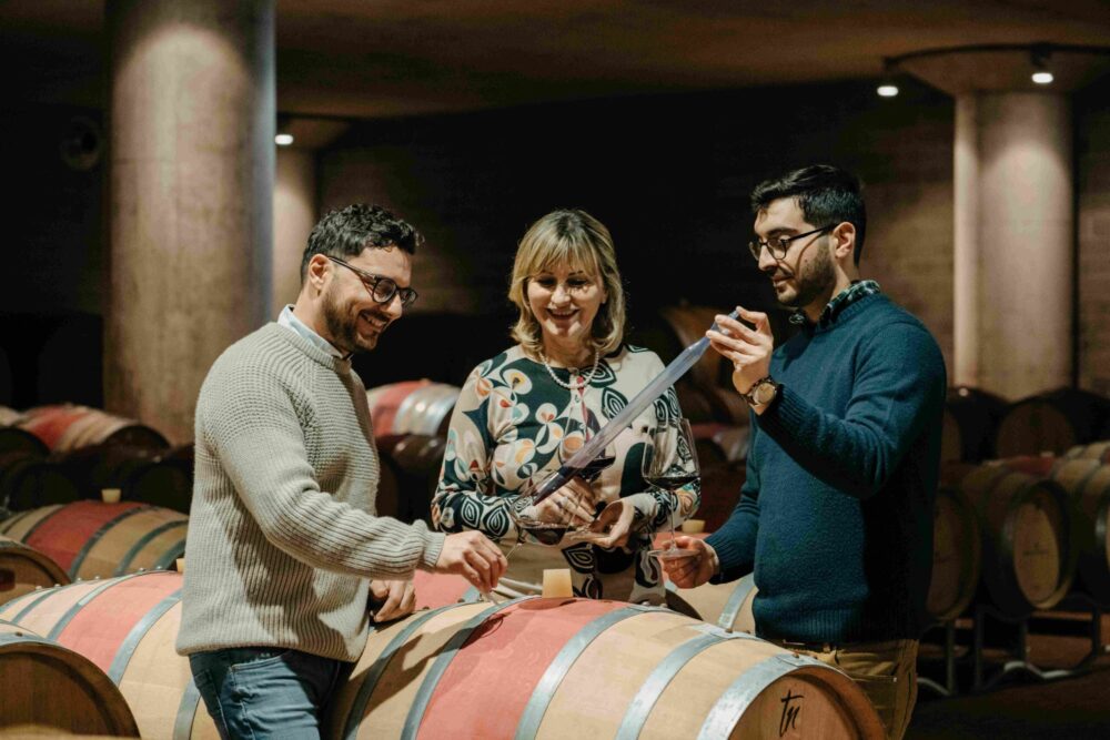 Graziana Grassini con gli Enologi Resident Baglio di Pianetto, Francesco Matesi e Giuseppe Lo Iacono