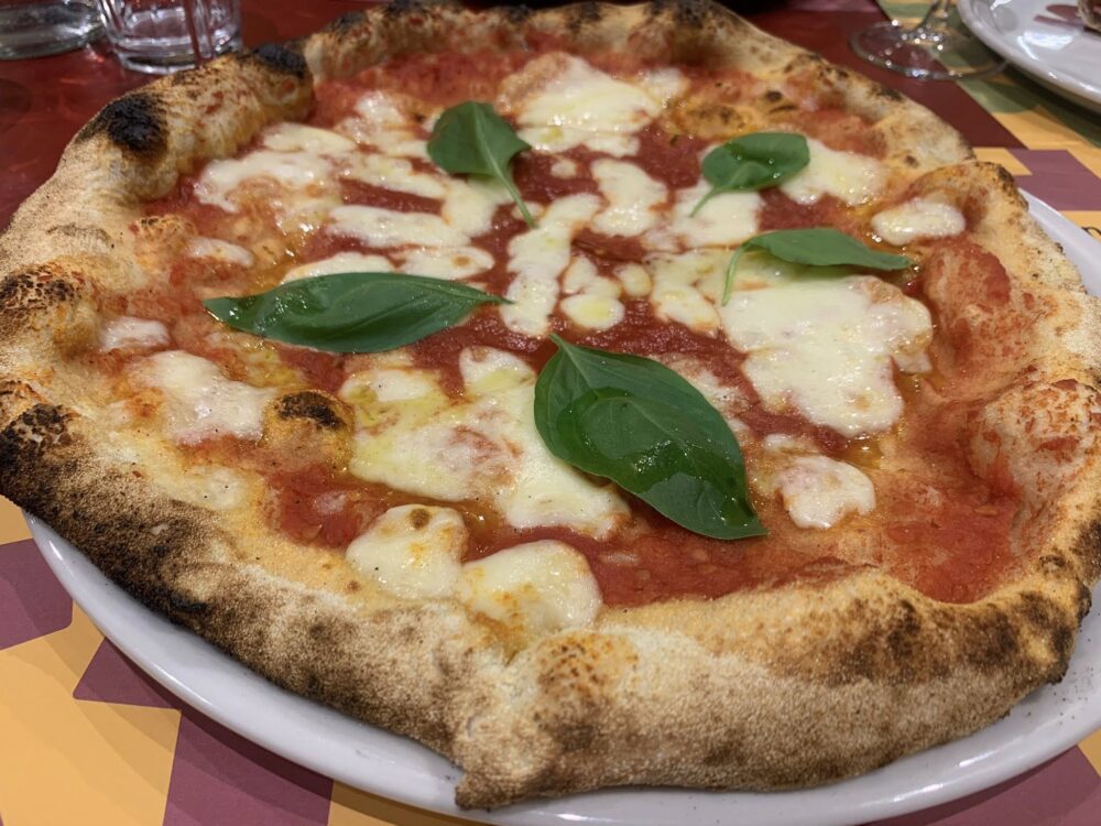 Stratto Pizza a Vallo, la Margherita