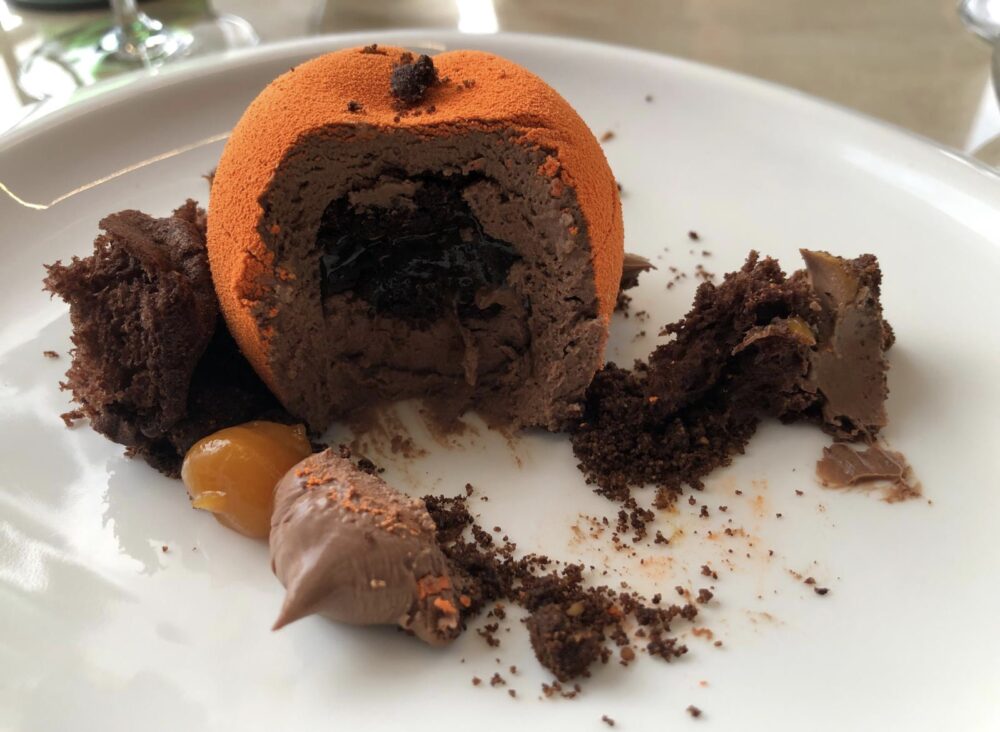 Mamie, La Sacher in versione faccina felice