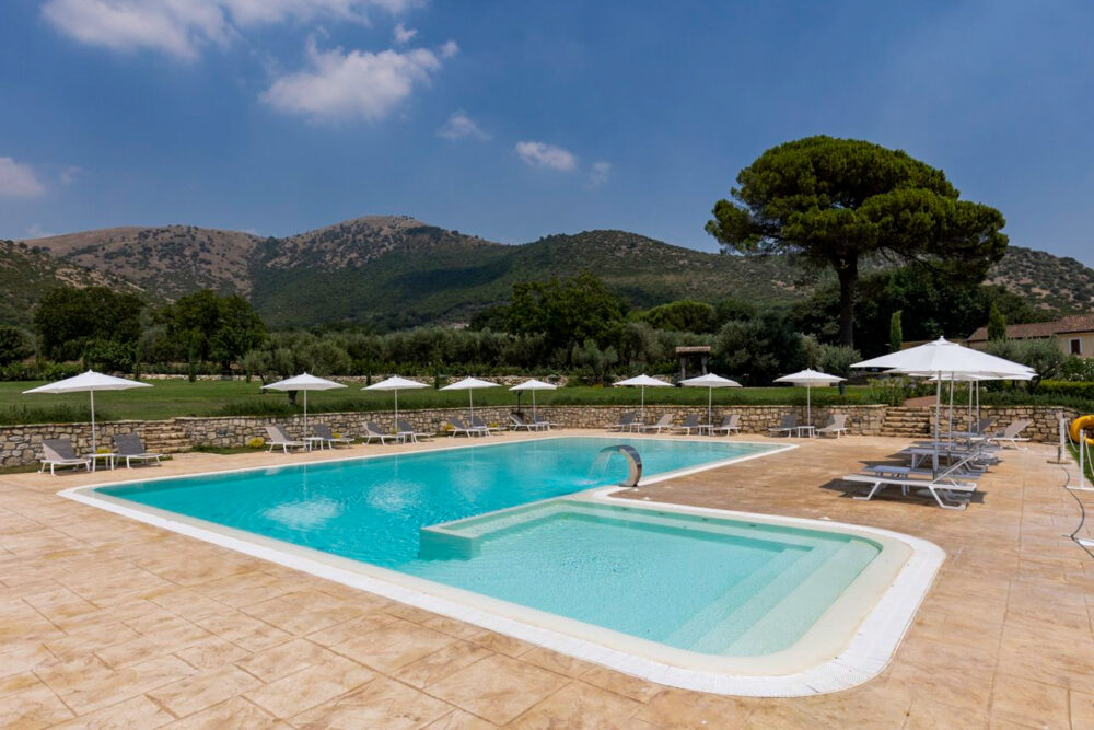 Le Ghiandaie, piscina esterna