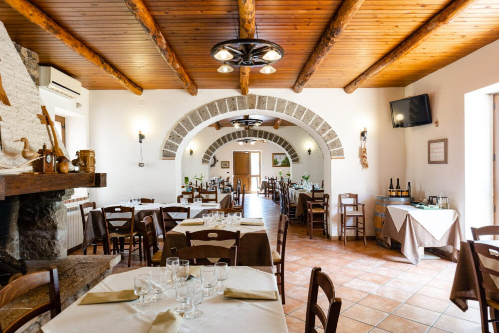 Le Ghiandaie, sala Interna