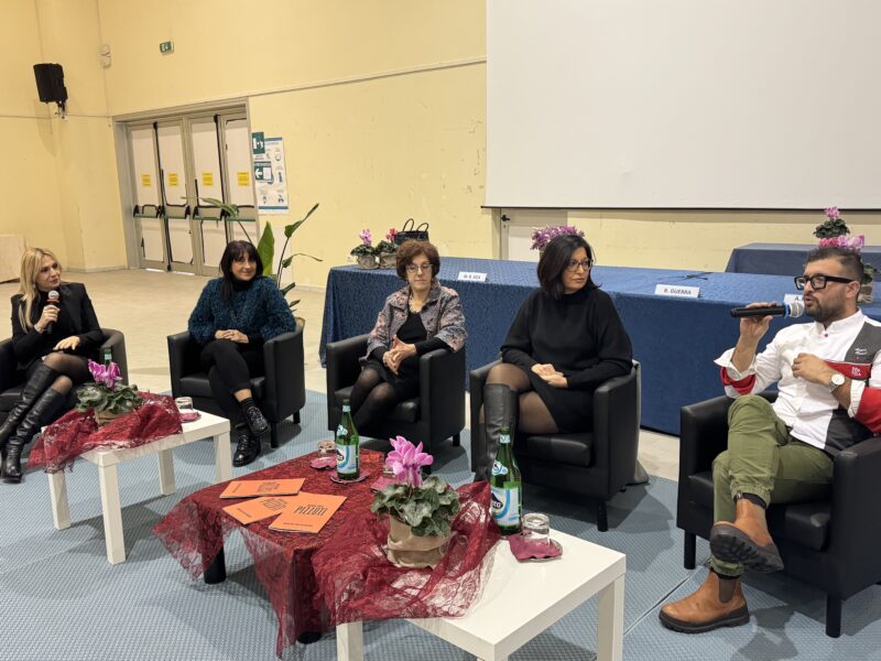 Maria Rosaria Sica, Licia Criscuolo, Ines D'Angelo, Barbara Guerra, Angelo Rumolo