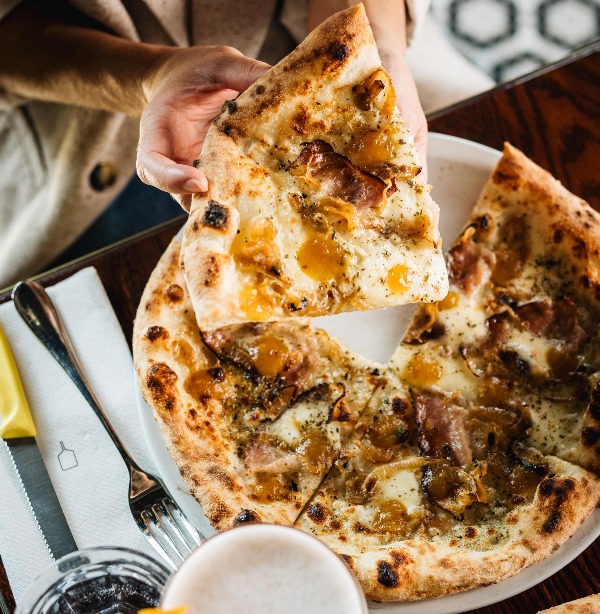 No 900, la pizza speck e gorgonzola