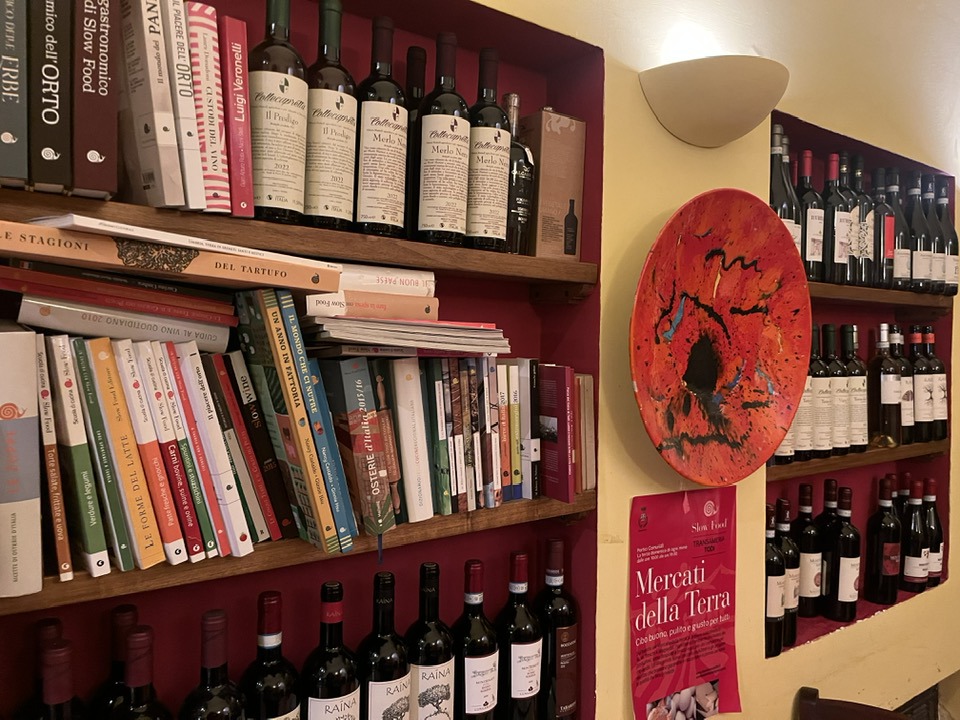 Pane e Vino - libri e bottiglie