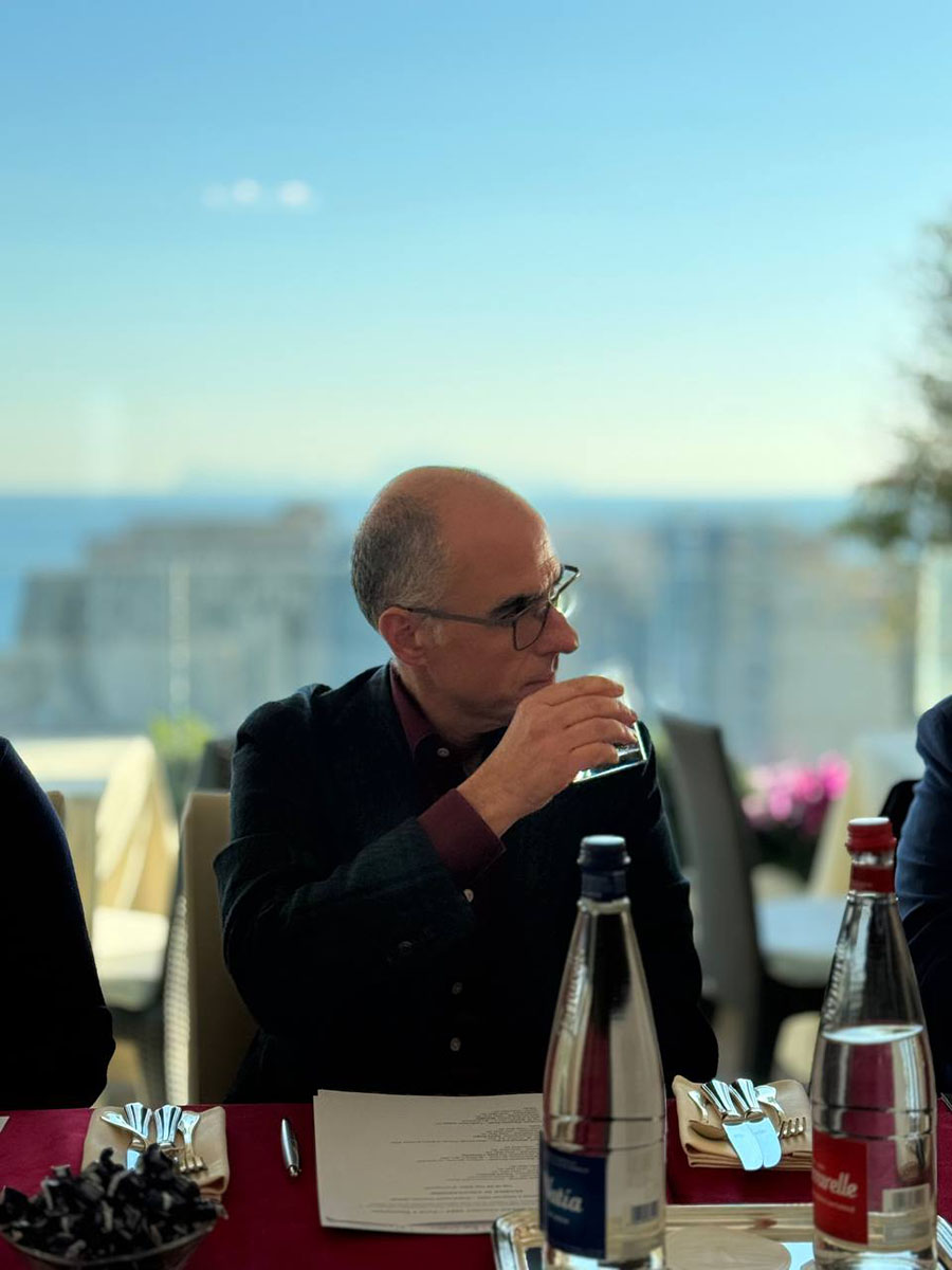 Antimo Caputo nel corso della fase di assaggio