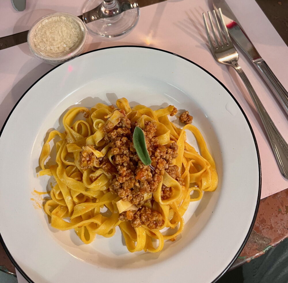 TAGLIATELLE AL RAGU - Brodino Cesena