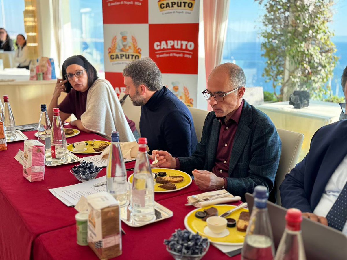 Parte della giuria all'assaggio