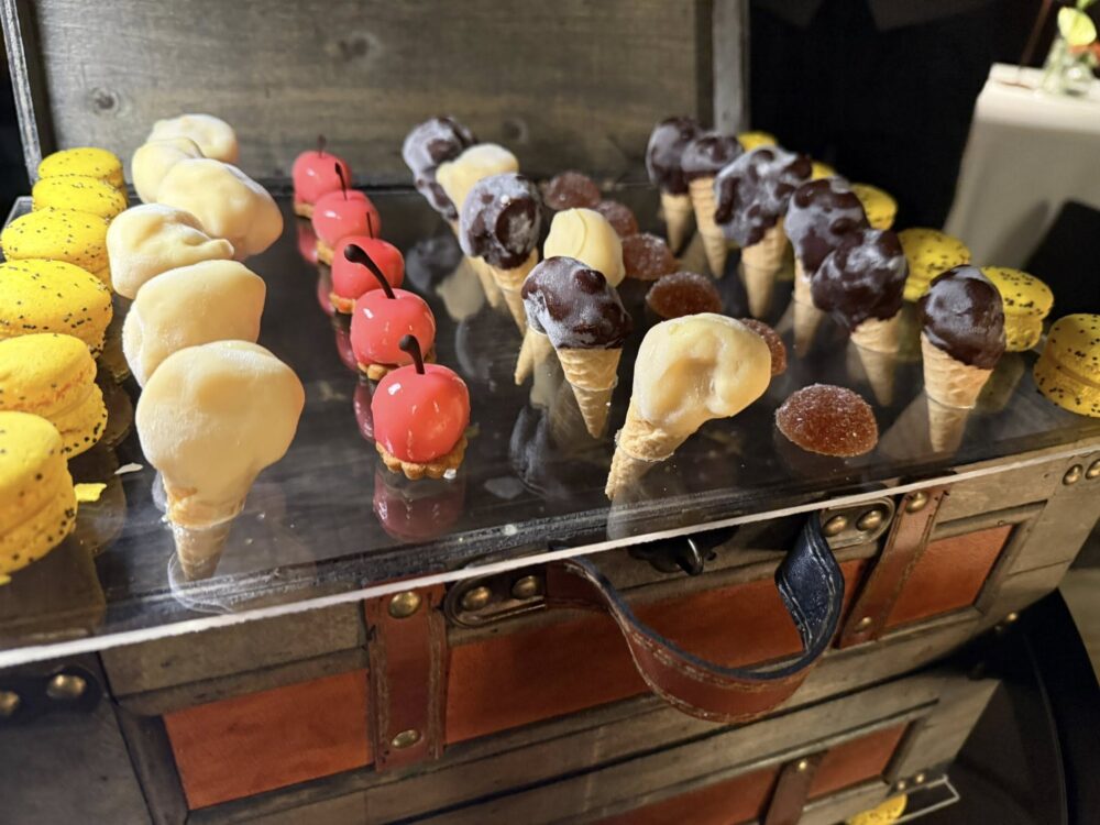 Ineo Restaurant Roma - piccola pasticceria e gelatini