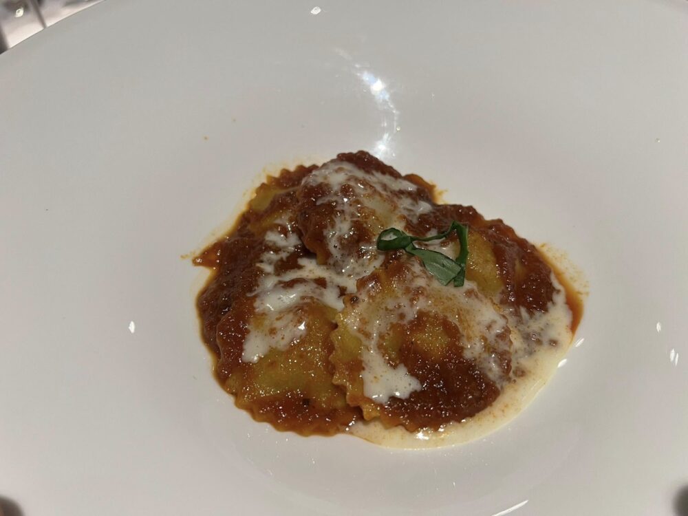 Feudi del Pisciotto - Ravioli con il ragù di maiale nero dei Nebrodi