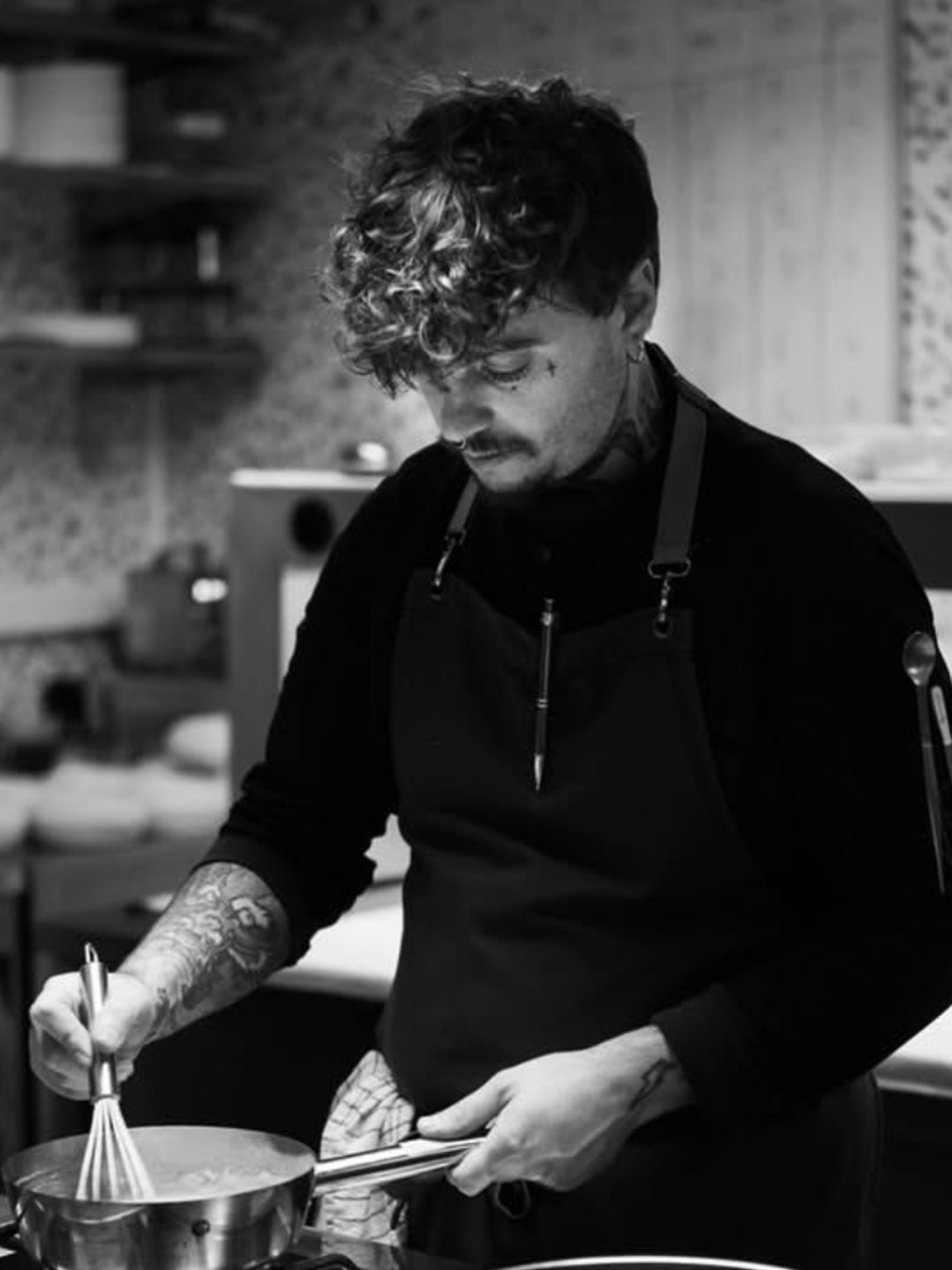 Luigi Esposito - Materia