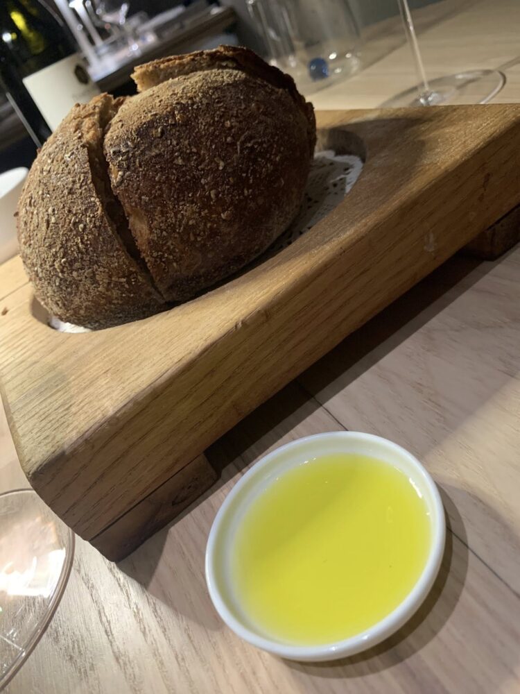 Casamare a Salerno, pane caldo ed extravergine