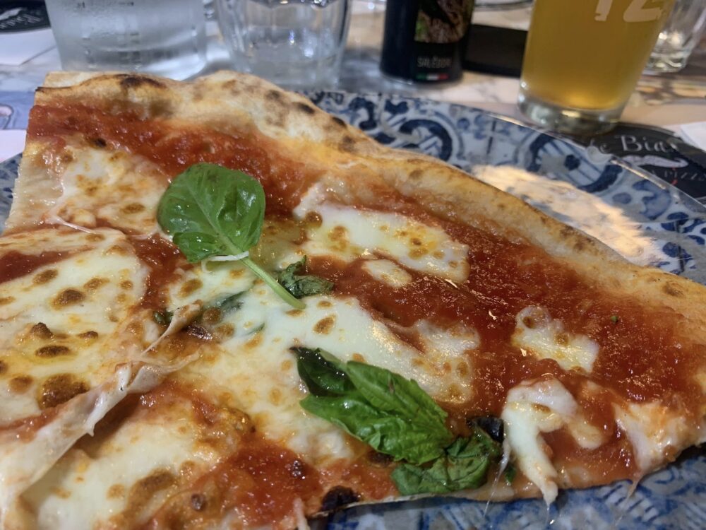 Arte bianca della Pizza, margherita, dettaglio