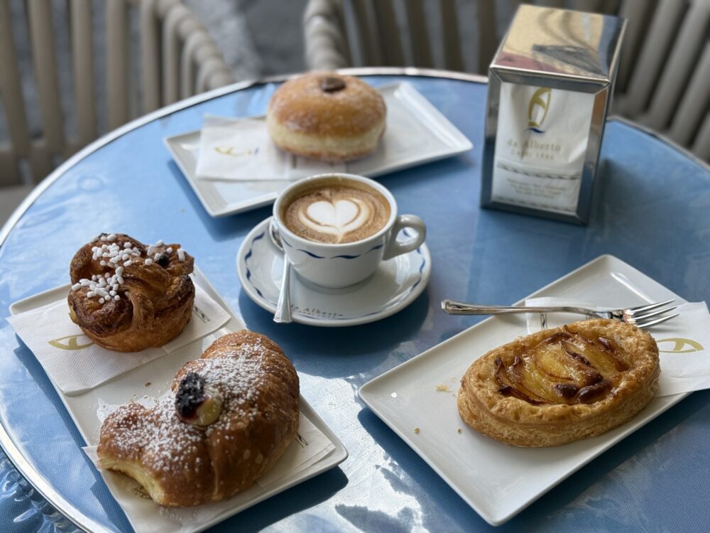 Brioche e Cappuccino- Bar Alberto dal 1946