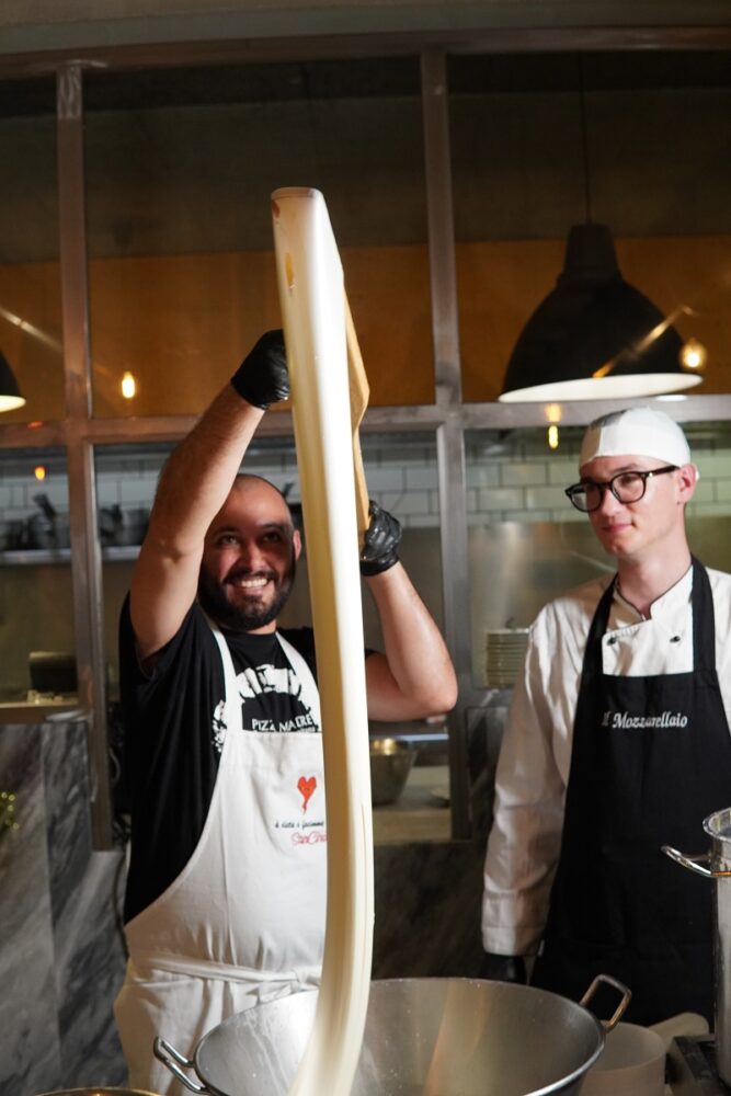 La mozzarella fatta in casa da Ciro