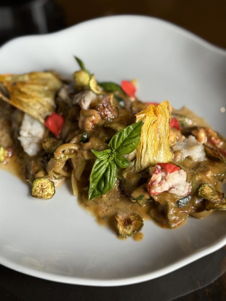 Linguine alla Nerano con Astice - Casa Colonica