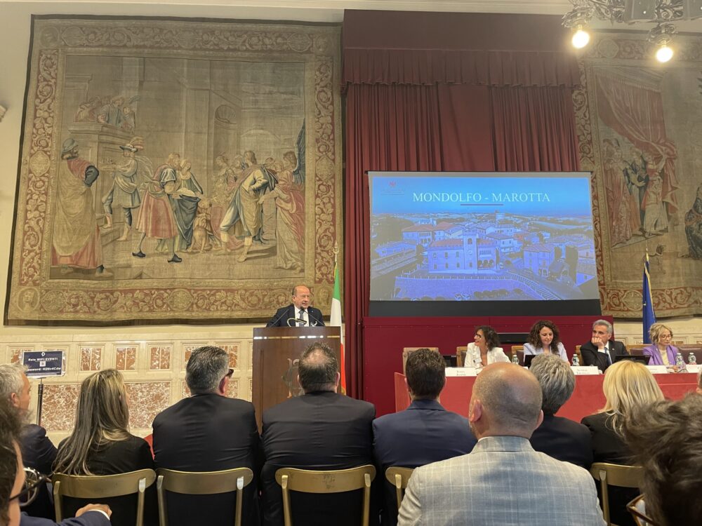 Montecitorio Sala Della Regina presentazione dell'Itinerario Della Bellezza nelle Marche