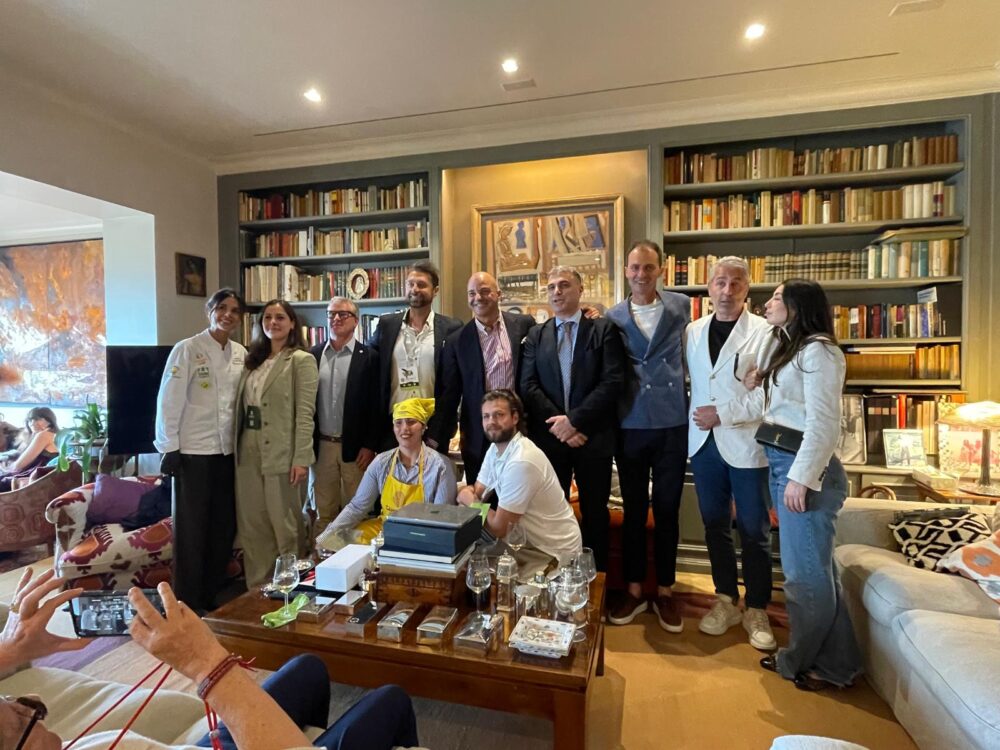 Produttori Umbria olio evo negli Emirati Arabi, chef Valentina Alunni, Giulia Storti, Fausto Borella, Federico Sisti