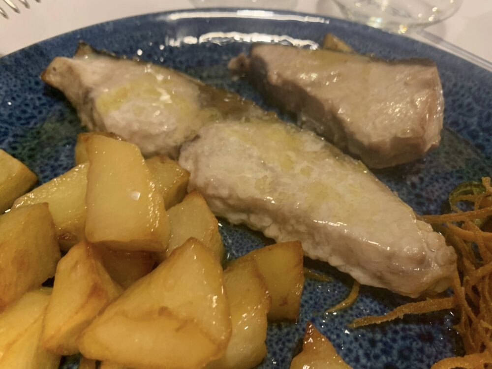 'A Tartana ad Acciaroli, ricciola al forno