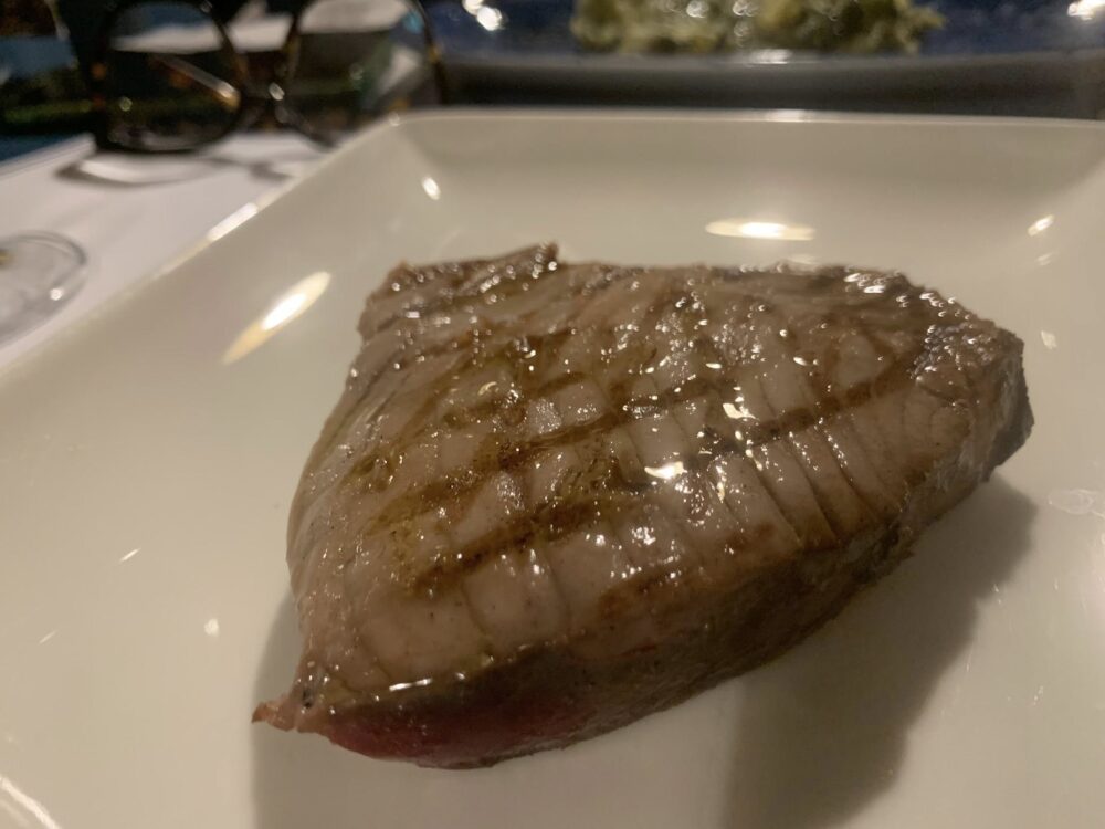  'A Tartana ad Acciaroli, bistecca di tonno