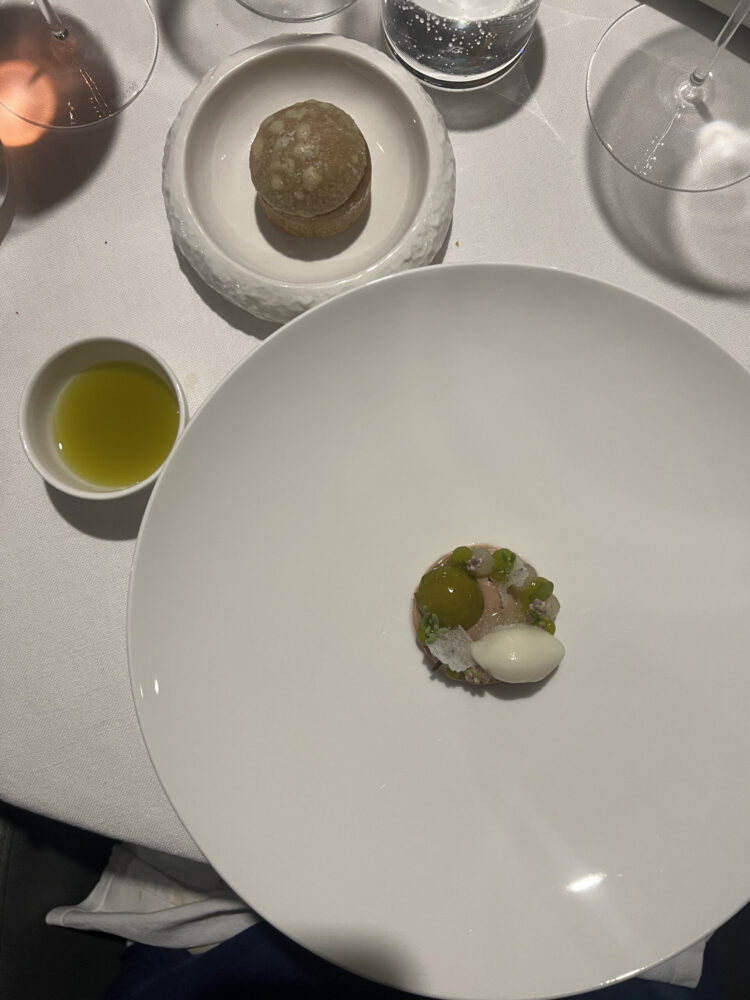 Torchon di foie gras bio non imbottito, melone emiliano, verbena e vaniglia