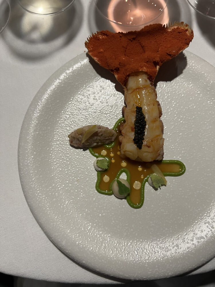 Astice blu, pollo romagnolo, calpico e tam miam