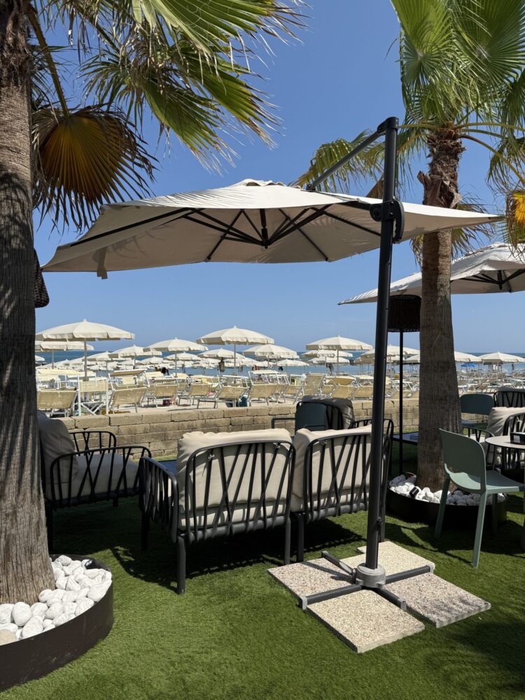 Area relax - Koko Beach & Restaurant