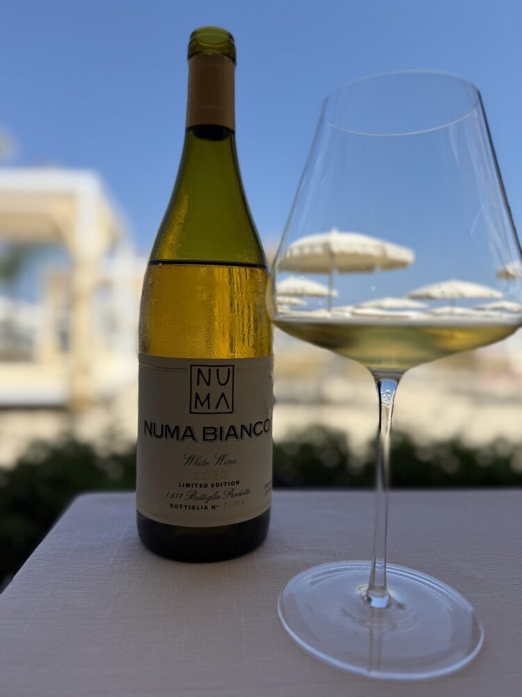 Numa Bianco - Koko Beach & Restaurant