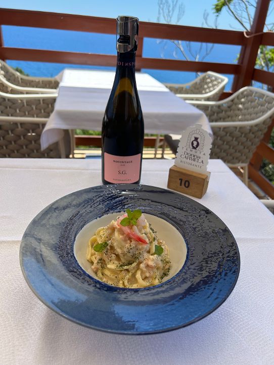 Ristorante Tenuta Donna Carmela Scilatielli alla Naike Burro al limone, gamberi e menta