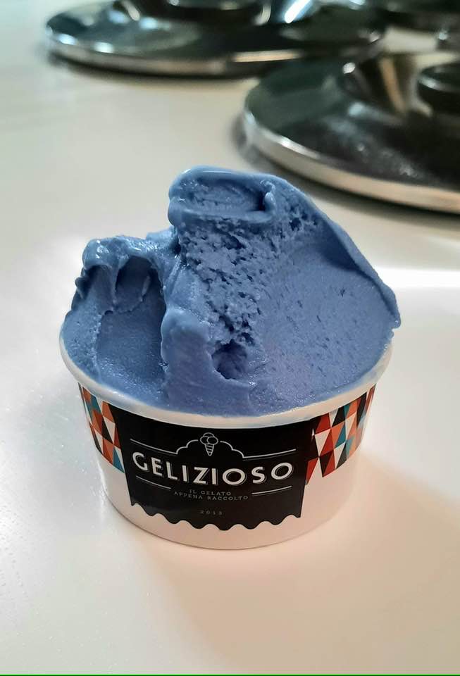 gusto blu grazie infusione di fiori di pisello