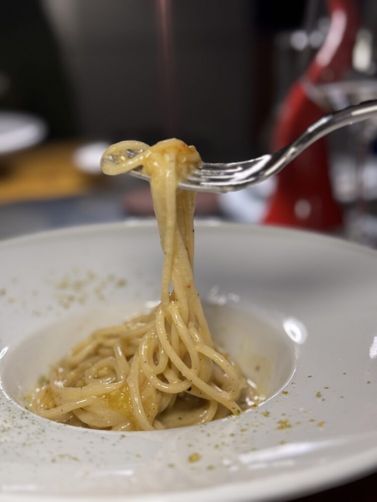 Ficheria Santomiele - Spaghetti cacio e pepe