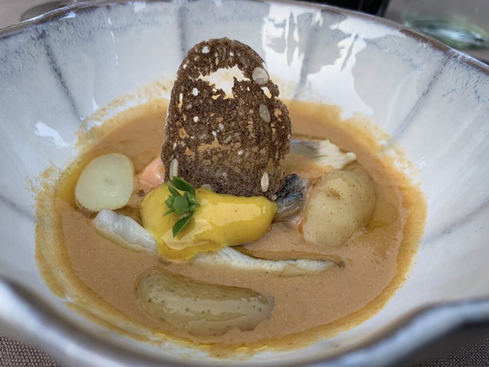 Les Fermes de Marie, zuppa di pesce di lago