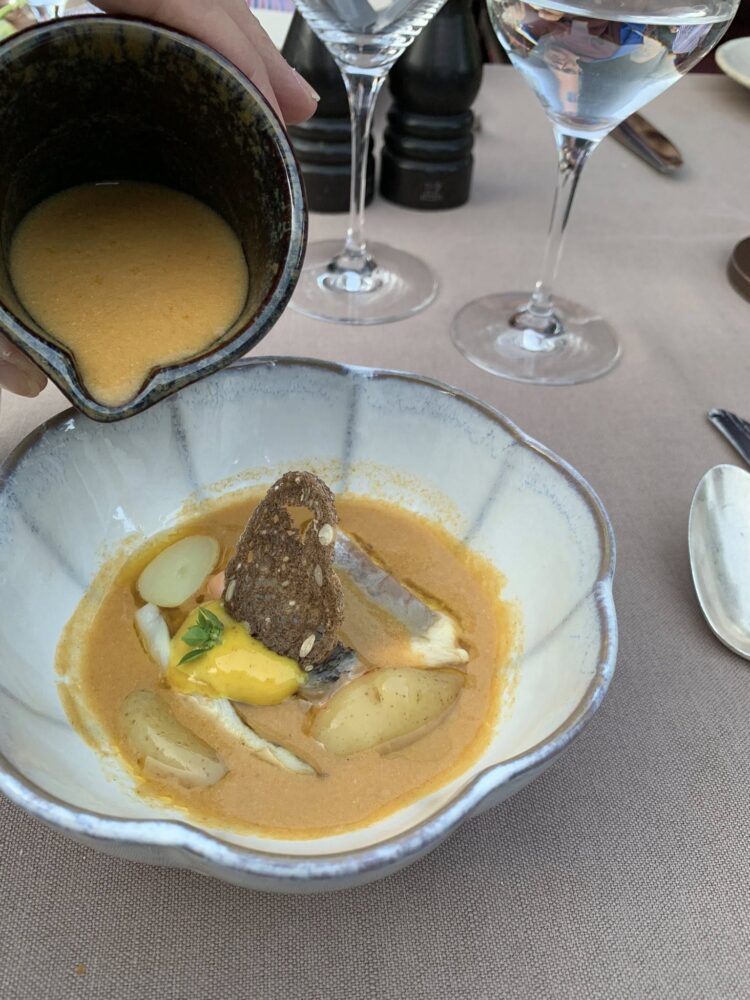 Les Fermes de Marie, la zuppa di pesce