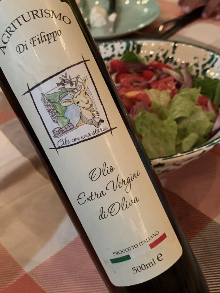 Agriturismo Capalia, insalata ed extravergine dell'azienda